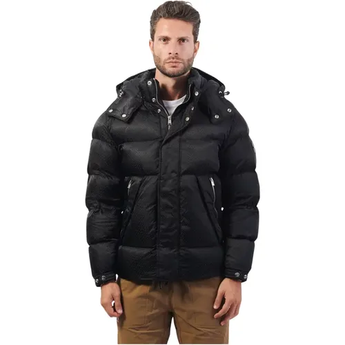 Schwarze Gepolsterte Wasserdichte Jacke Straight Fit , Herren, Größe: XL - Boss - Modalova