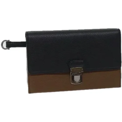 Pre-owned Clutches, female, , Size: ONE SIZE Pre-owned Leather clutches - Salvatore Ferragamo Pre-owned - Modalova