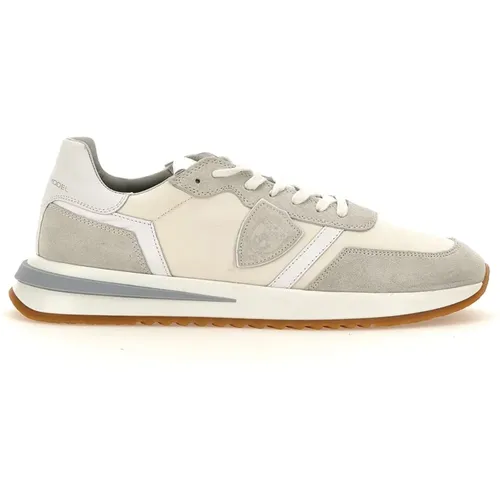 Sneakers , male, Sizes: 8 UK, 6 UK, 7 UK, 9 UK, 11 UK, 10 UK - Philippe Model - Modalova