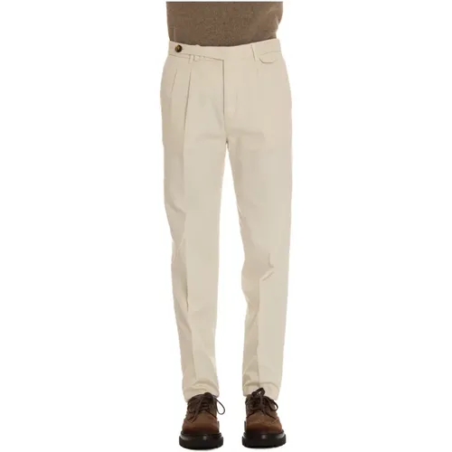 Chinos, male, , Size: L Cotton gabardine pants - BRUNELLO CUCINELLI - Modalova