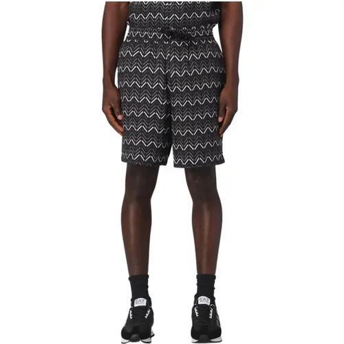Modern Bermuda Shorts with Dynamic Pockets , male, Sizes: XL - Emporio Armani - Modalova