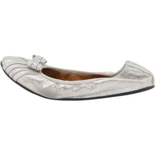 Pre-owned Flats, female, , Size: 8 US Pre-owned Suede flats - Salvatore Ferragamo Pre-owned - Modalova