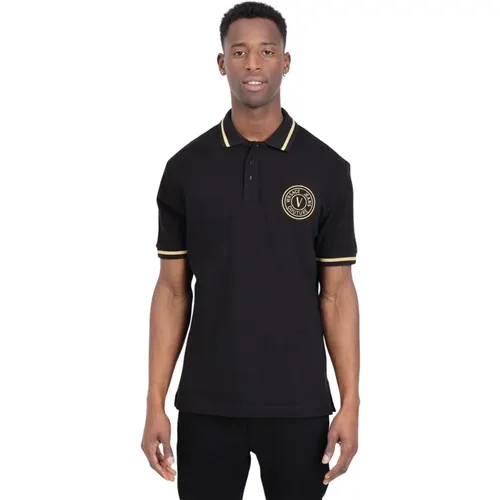 Schwarzes Polo-Shirt mit Goldenem V-Emblem - Versace Jeans Couture - Modalova