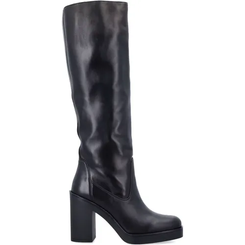 Closed Toe Leather Knee-High Boots , female, Sizes: 5 UK, 7 UK, 6 UK, 3 UK, 4 UK - Stuart Weitzman - Modalova