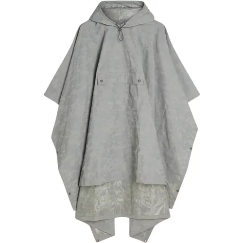 Capes, male, , Size: S Reflective Digi Camo Poncho Shoulder Bag - Patta - Modalova