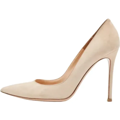 Pre-owned Pumps, female, , Size: 7 1/2 US Pre-owned Suede heels - Gianvito Rossi Pre-owned - Modalova