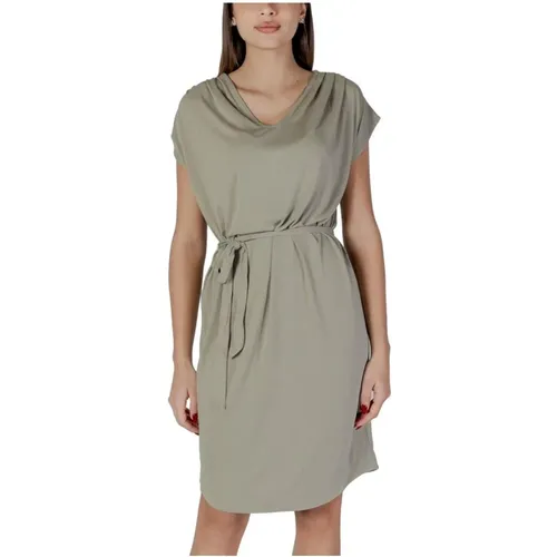 Grünes Modal-Blend Kleid Damenkollektion , Damen, Größe: XL - b.Young - Modalova