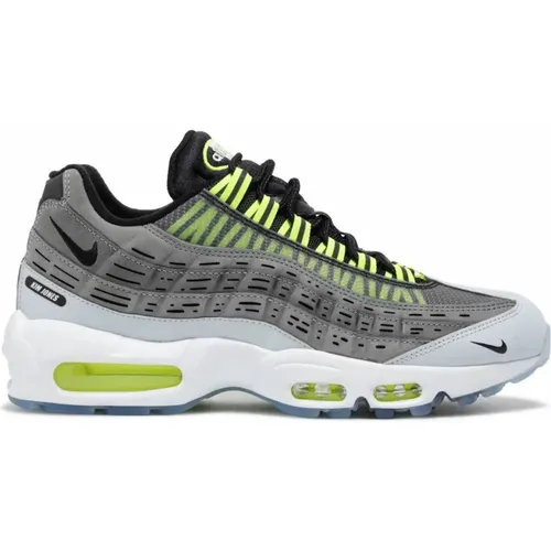 Dark Grey Air Max 95 x Kim Jones Sneakers , female, Sizes: 4 1/2 UK - Nike - Modalova