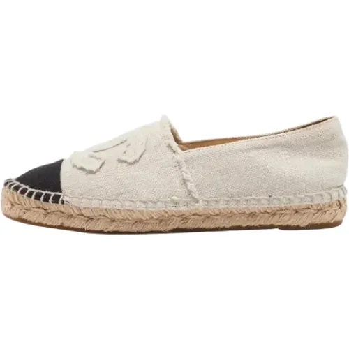 Pre-owned Canvas flats - Chanel Vintage - Modalova