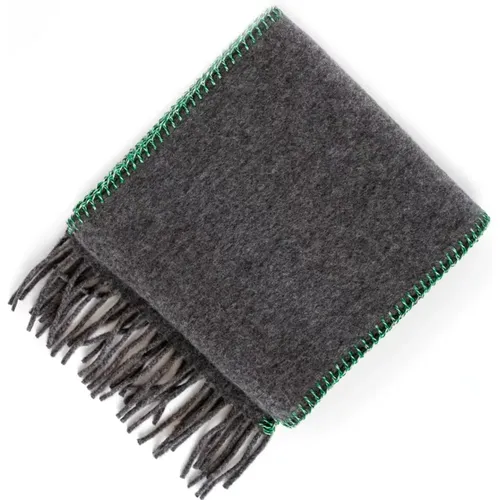 Winter Scarves, male, , Size: ONE SIZE Luxury Cashmere Wool Scarf with Fringes - Marni - Modalova