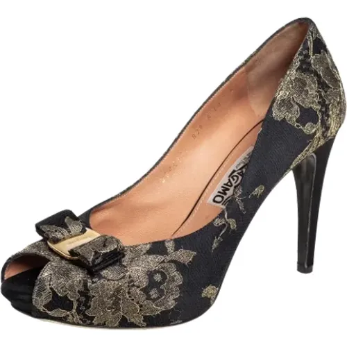 Pre-owned Fabric heels , female, Sizes: 7 1/2 UK - Salvatore Ferragamo Pre-owned - Modalova