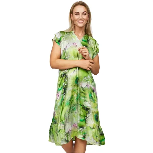 Relaxed Chic Short Dress with Colorful Print , female, Sizes: S - 2-Biz - Modalova