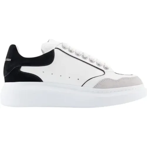 Leather sneakers , female, Sizes: 8 UK, 2 UK, 4 UK - alexander mcqueen - Modalova