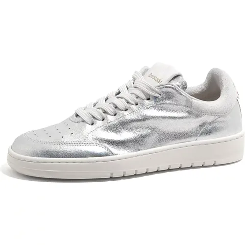 Sneakers, female, , Size: 6 US Silver Women's Sneakers for Casual Style - Barracuda - Modalova