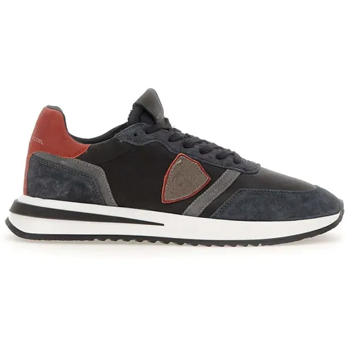 Black Sneakers , male, Sizes: 11 UK, 8 UK, 7 UK, 10 UK, 6 UK, 9 UK - Philippe Model - Modalova