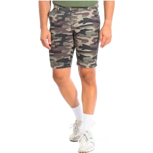 Military Bermuda Shorts , male, Sizes: W36, W33, W34, W31, W32, W30, W38, W40 - LA MARTINA - Modalova