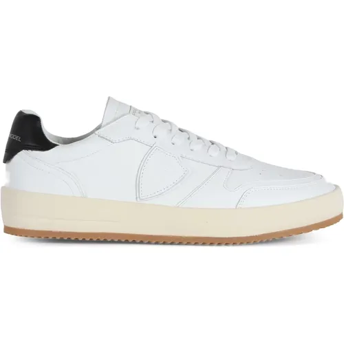 Leder Sneakers mit Logo Patch , Herren, Größe: 44 EU - Philippe Model - Modalova