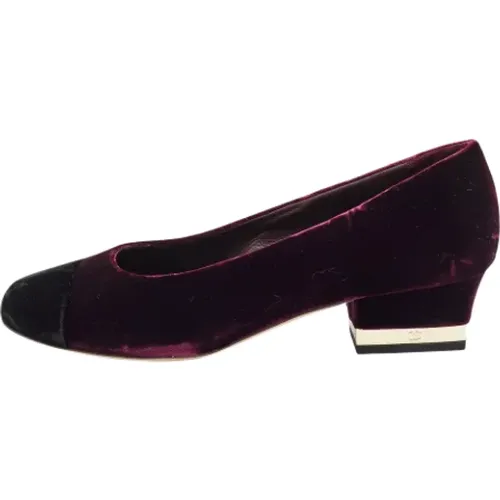 Pre-owned Velvet heels , female, Sizes: 7 UK - Chanel Vintage - Modalova