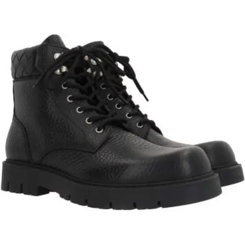 Hammered Leather Lace-Up Boots , male, Sizes: 9 UK, 7 UK, 8 UK, 6 UK - Bottega Veneta - Modalova