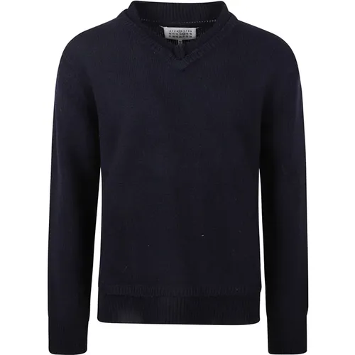 V-neck Knitwear for Men , male, Sizes: L - Maison Margiela - Modalova