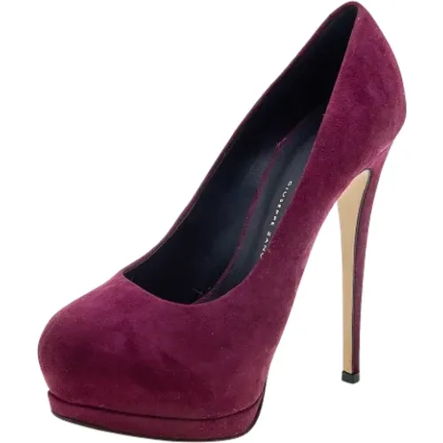 Pre-owned Pumps, female, , Size: 7 1/2 US Pre-owned Suede heels - Giuseppe Zanotti Pre-owned - Modalova