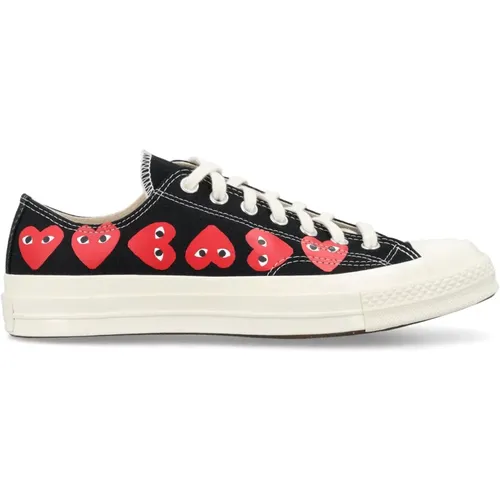 Black Heart Print Low Top Sneakers , male, Sizes: 9 UK - Comme des Garçons Play - Modalova