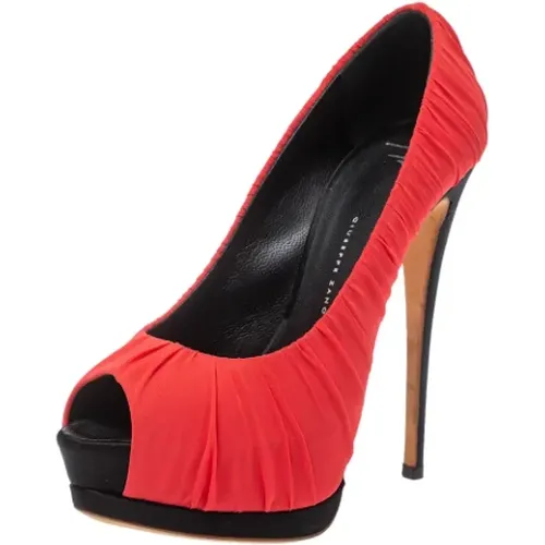 Pre-owned Pumps, female, , Size: 7 1/2 US Pre-owned Silk heels - Giuseppe Zanotti Pre-owned - Modalova