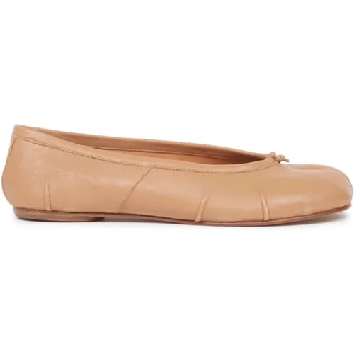 Ballerinas, female, , Size: 8 US Flat Shoes with Tabi Tip - Maison Margiela - Modalova