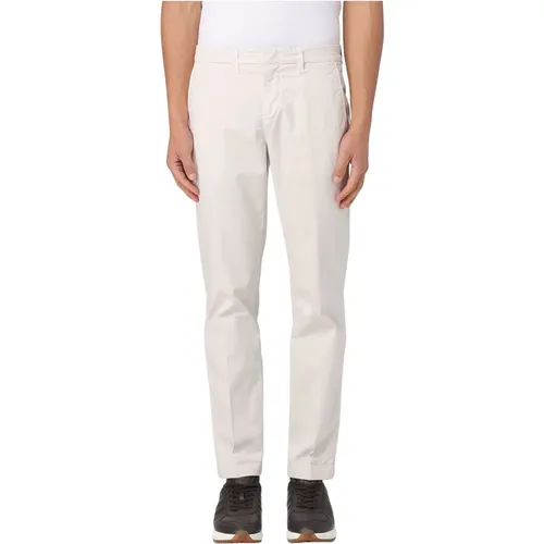 Slim-fit Trousers, male, , Size: W38 Classic Capri Trousers - Fay - Modalova