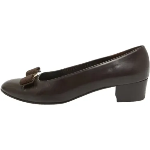 Pre-owned Pumps, female, , Size: 8 1/2 US Pre-owned Leather heels - Salvatore Ferragamo Pre-owned - Modalova