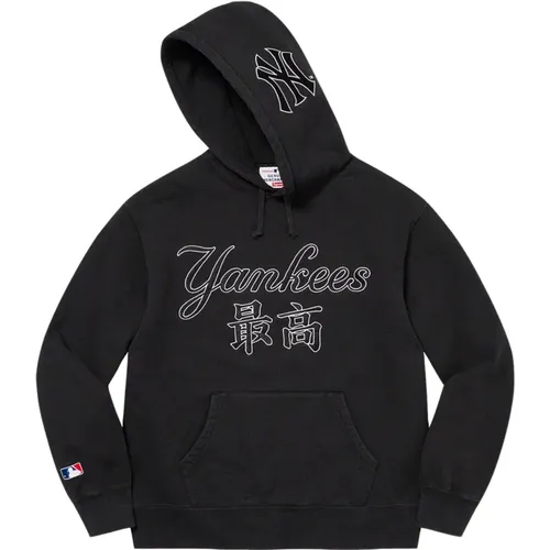 Limited Edition Yankees Kanji Hoodie , male, Sizes: L, M, XL, 2XL - Supreme - Modalova