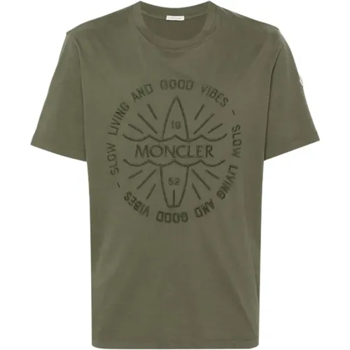 Besticktes Logo Olivgrünes T-Shirt - Moncler - Modalova
