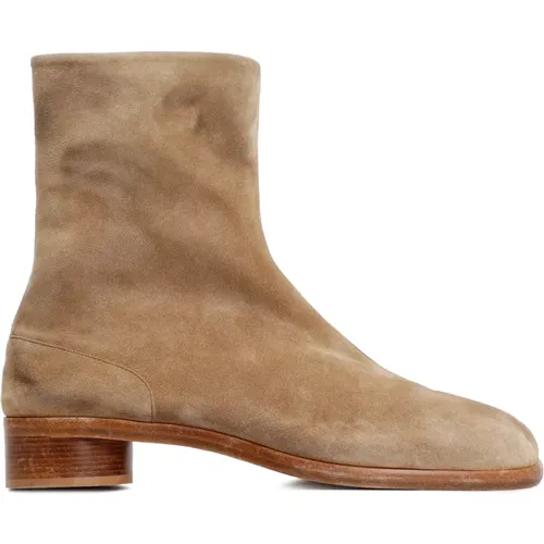 Suede Tabi Ankle Boots , male, Sizes: 9 UK, 11 UK - Maison Margiela - Modalova