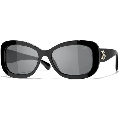 B Sunglasses in C622T8 color , female, Sizes: 56 MM - Chanel - Modalova