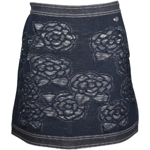 Pre-owned Cotton Shorts-Skirts, Chanel Floral Motif Denim Mini Skirt , female, Sizes: 2XS - Chanel Vintage - Modalova