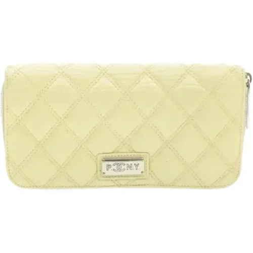 Pre-owned Wallets, female, , Size: ONE SIZE Pre-owned Small Leather Shoulder Bag - Chanel Vintage - Modalova