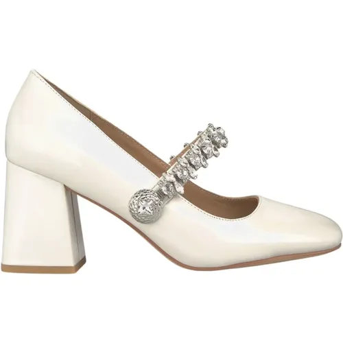 Square toe heeled shoe with embellished strap , female, Sizes: 4 UK, 5 UK, 3 UK, 6 UK, 8 UK - Alma en Pena - Modalova