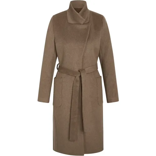 Feminine Coat with Belt and Pockets , female, Sizes: M, 2XL, S, L, XS, XL - Bruuns Bazaar - Modalova