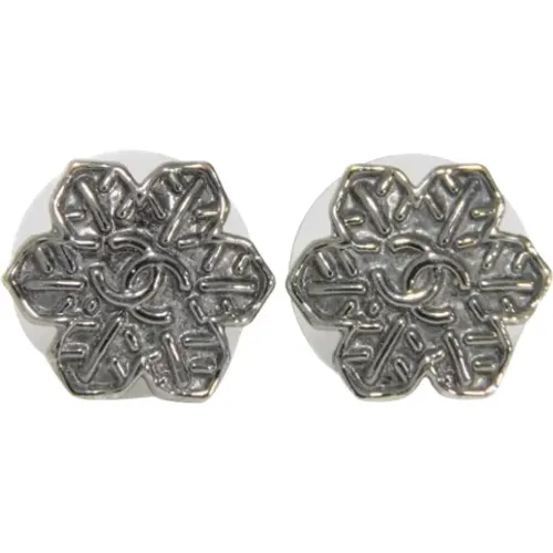 Pre-owned Metal earrings , female, Sizes: ONE SIZE - Chanel Vintage - Modalova