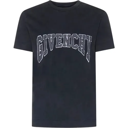 Embroidered Logo Patch T-Shirt in , male, Sizes: 2XL - Givenchy - Modalova