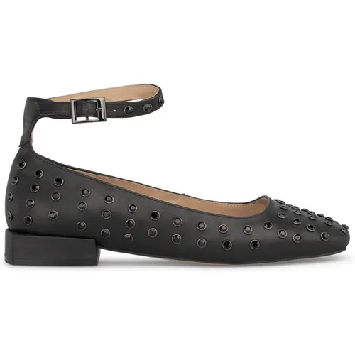 Ballerina with studs , female, Sizes: 3 UK, 9 UK, 6 UK, 5 UK, 4 UK, 7 UK - Alma en Pena - Modalova