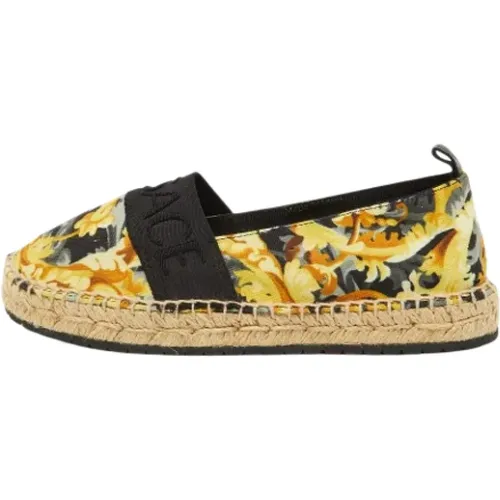 Pre-owned Flats, female, , Size: 4 US Pre-owned Canvas flats - Versace Pre-owned - Modalova