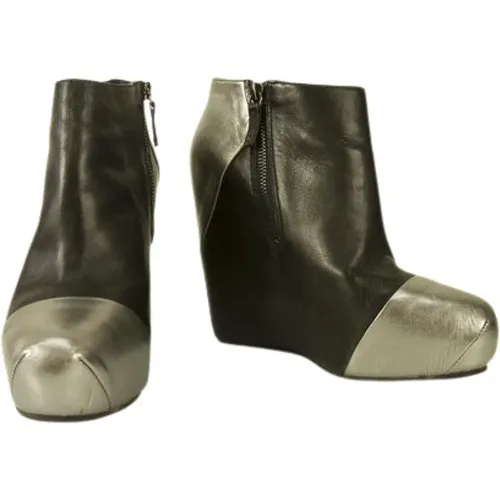 Leather ; Wedge platform Ankle Boot Booties Shoes , female, Sizes: 7 UK - Balmain Pre-owned - Modalova