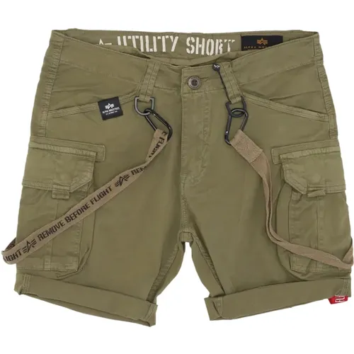 Casual Shorts, male, , Size: W28 Utility Short Olive Streetwear - alpha industries - Modalova