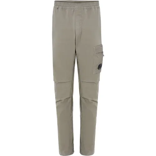 Chinos, male, , Size: XL Stretch Sateen Ergonomic Lens Cargo Pants - C.P. Company - Modalova