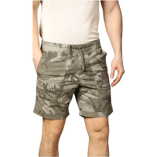 Grüne Camo Chino Bermuda Shorts , Herren, Größe: 2XL - Mason's - Modalova