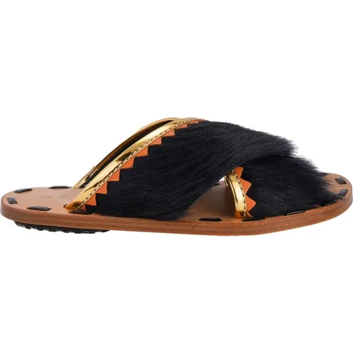 Luxuriöse flache Sandalen aus braunem Leder und schwarzem Pelz - Marni - Modalova