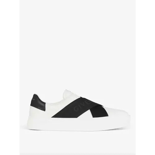 Black City Sport Sneakers , male, Sizes: 7 UK, 7 1/2 UK, 8 UK - Givenchy - Modalova