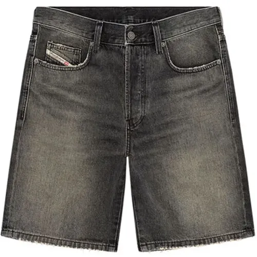 Regular-Short Jeans , male, Sizes: W30, W31, W34, W29, W33 - Diesel - Modalova