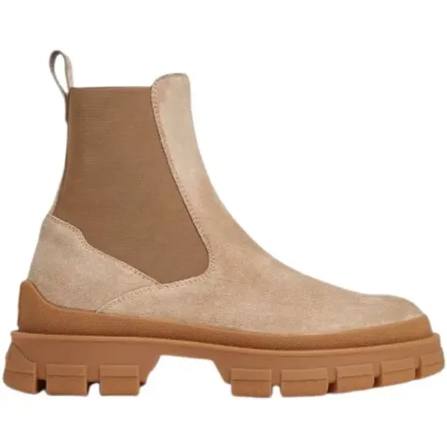 Chelsea Boots, female, , Size: 7 1/2 US Suede Chelsea Boots with Profile Sole - Moncler - Modalova